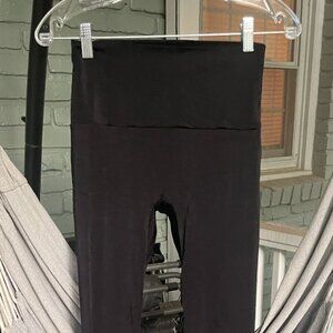 K Deer black leggings size small